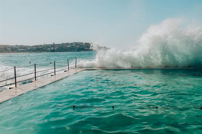 pool40.jpg