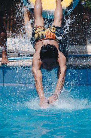 pool48.jpg